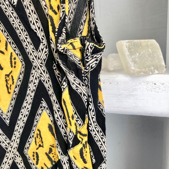 Topshop Yellow Black Diamond Print Fit & Flare 10 - Picture 4 of 7